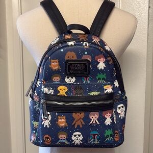 Loungefly Disney Parks Star Wars mini backpack -chibis